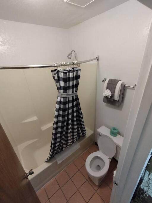 Osu Hotel 2 Queen Beds Hotel Room 132 Стилуотър Екстериор снимка