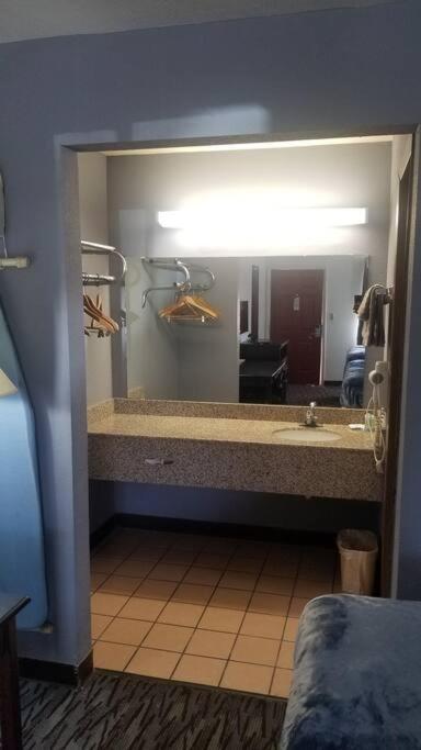 Osu Hotel 2 Queen Beds Hotel Room 132 Стилуотър Екстериор снимка